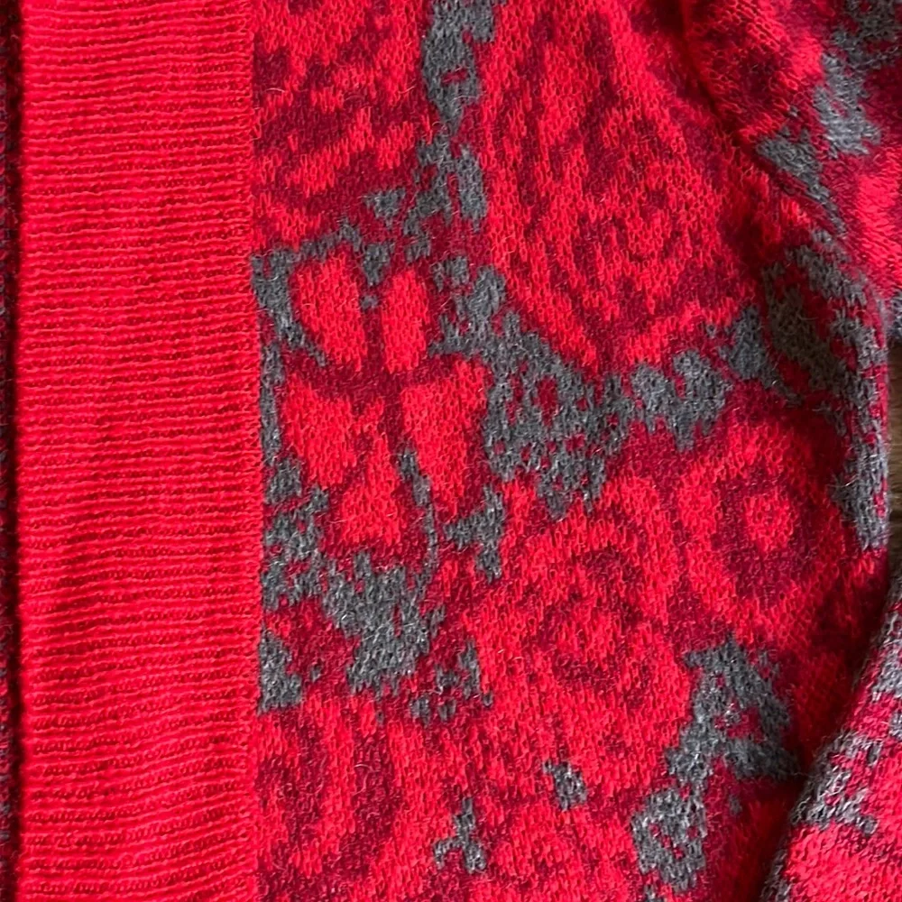 Anthropologie Sparrow Maraschino Floral Sweater Coat - Picture 6 of 13
